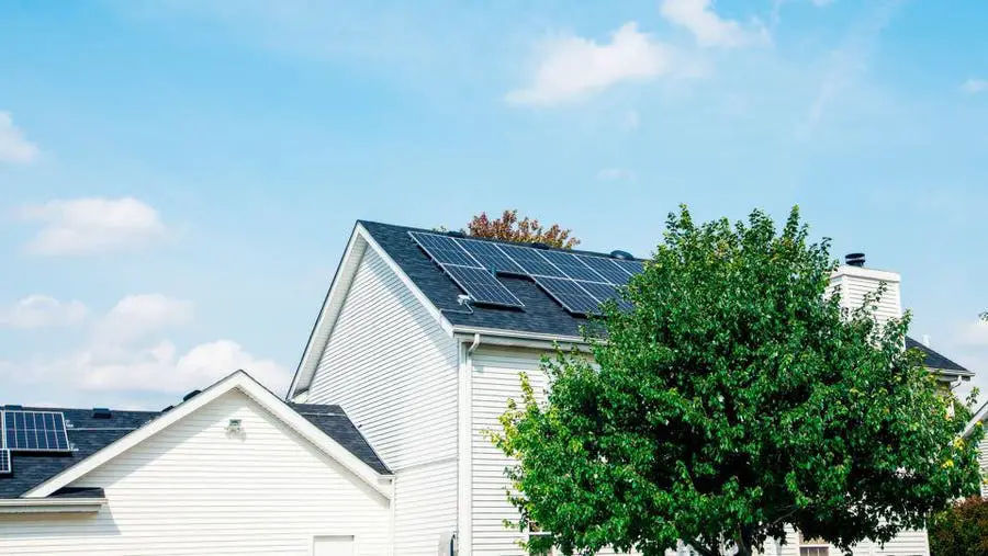 can-solar-panels-heat-a-house-the-ultimate-guide